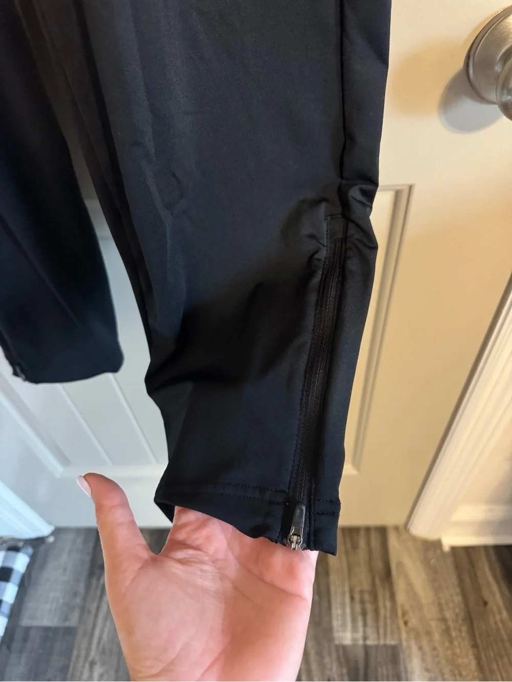 (NWOT) Nike Black Performance Track Pants with Reflective Swoosh